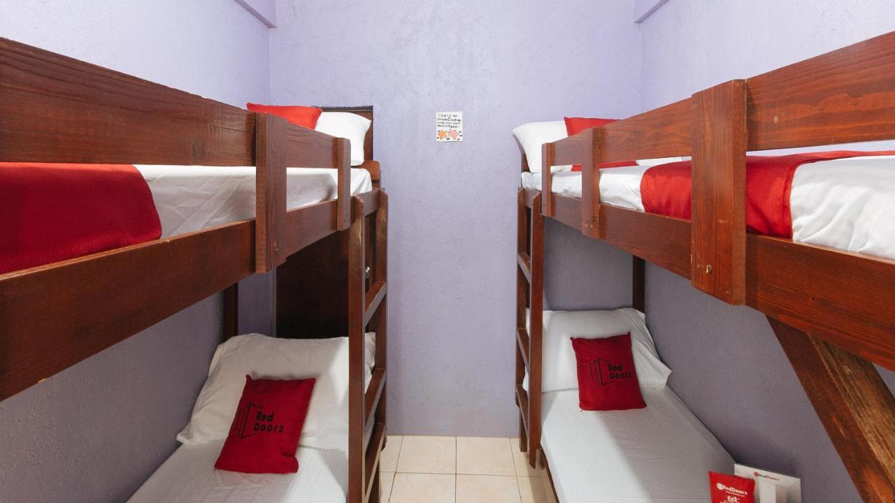 Bernwoods Extyn B&B Dormitory Iloilo City Exterior foto